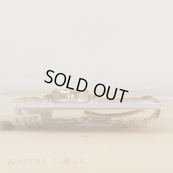 Photo4: POKEMON LOVE ITS' DEMO Winter Wristwatch Metal Belt Alola Vulpix (4)