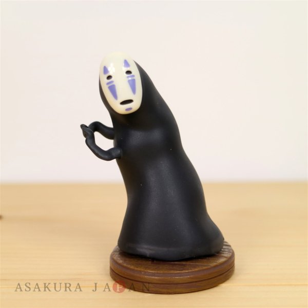 Photo2: Studio Ghibli Spirited Away Figure Collection No face Kaonashi #4 Furimuki (2)
