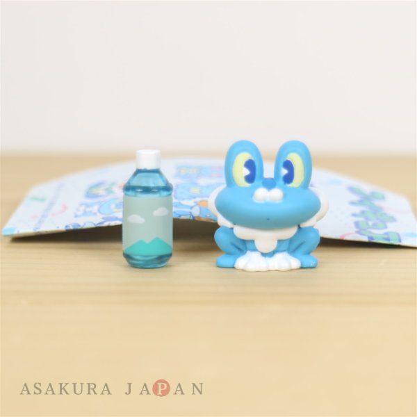 Photo1: Pokemon Center 2019 Figure Collection Fresh Water Froakie (1)