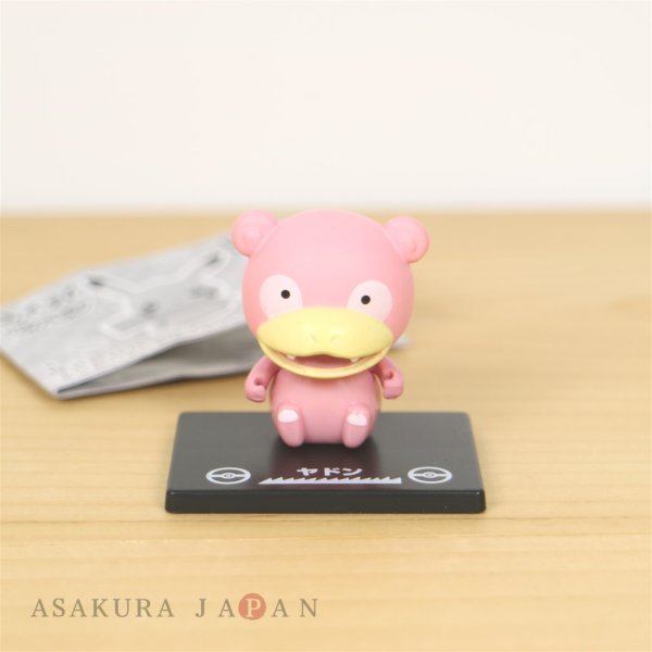 Photo2: Pokemon 2019 BANDAI Colle chara ! vol.1 #3 Slowpoke Mini Figure with name pedestal (2)