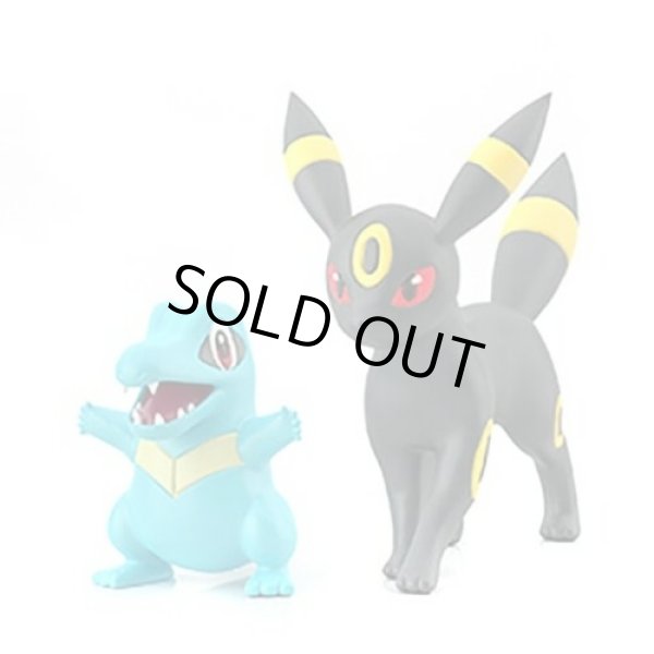 Photo2: BANDAI POKEMON SCALE WORLD Johto edition "Totodile & Umbreon" 1/20 Figure (2)