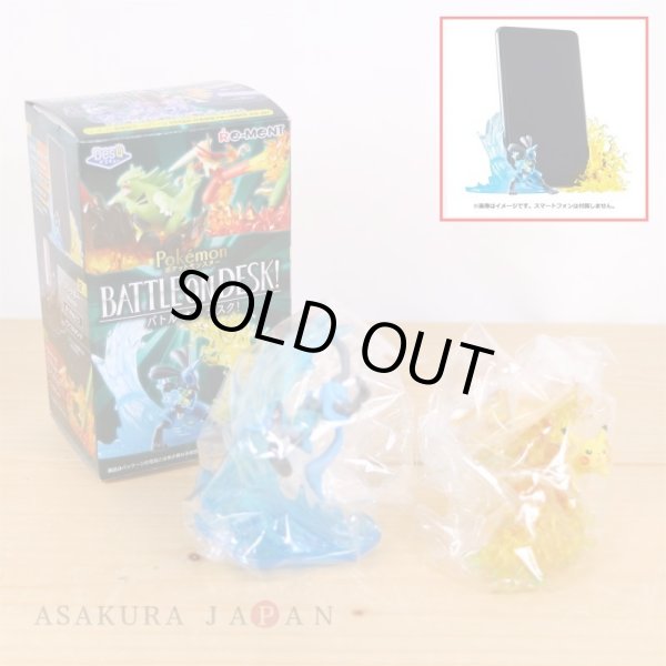 Photo2: Pokemon Desktop Figure BATTLE ON DESK #1 Pikachu VS Lucario Smartphone stand (2)
