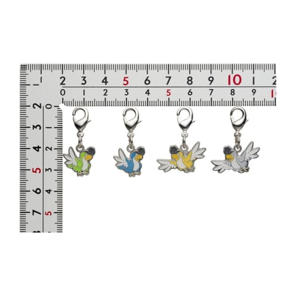 Pokemon Center 2017 Metal Key chain Bulbasaur Game Dot Pixel