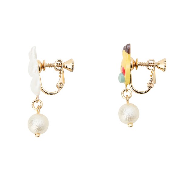Photo2: Pokemon Center 2026 Preparing For Christmas Pikachu Clips Earrings (2)