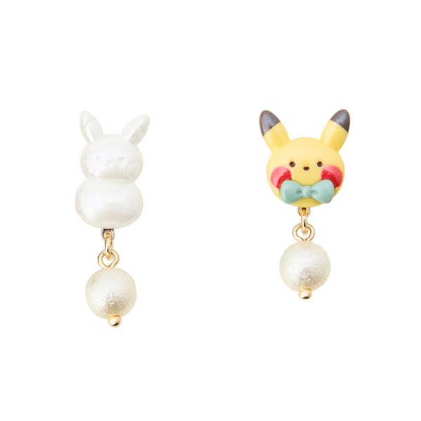 Photo1: Pokemon Center 2026 Preparing For Christmas Pikachu Pierced Earrings (1)