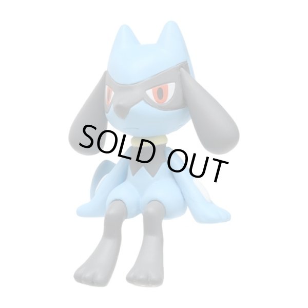 Photo1: Pokemon Center 2021 Figure Collection Sitting pokemon Riolu (1)